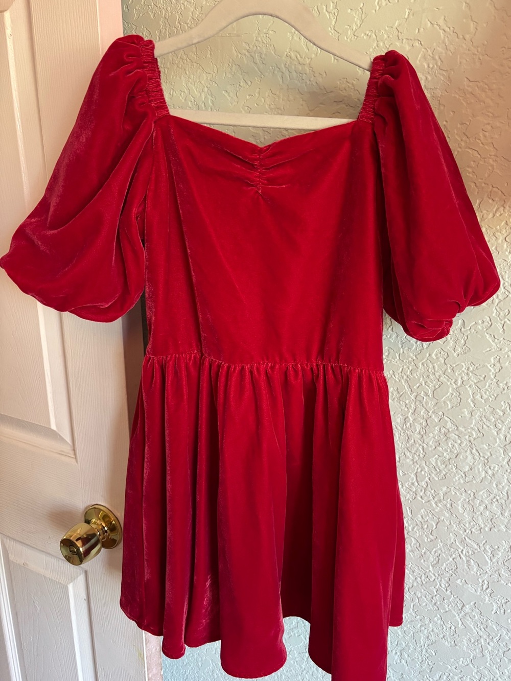 Janie and Jack Red Velvet Puff-Sleeve dress